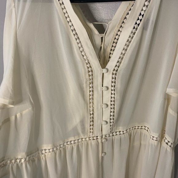 Torrid Short Sleeve Blouse - Picture 2 of 6